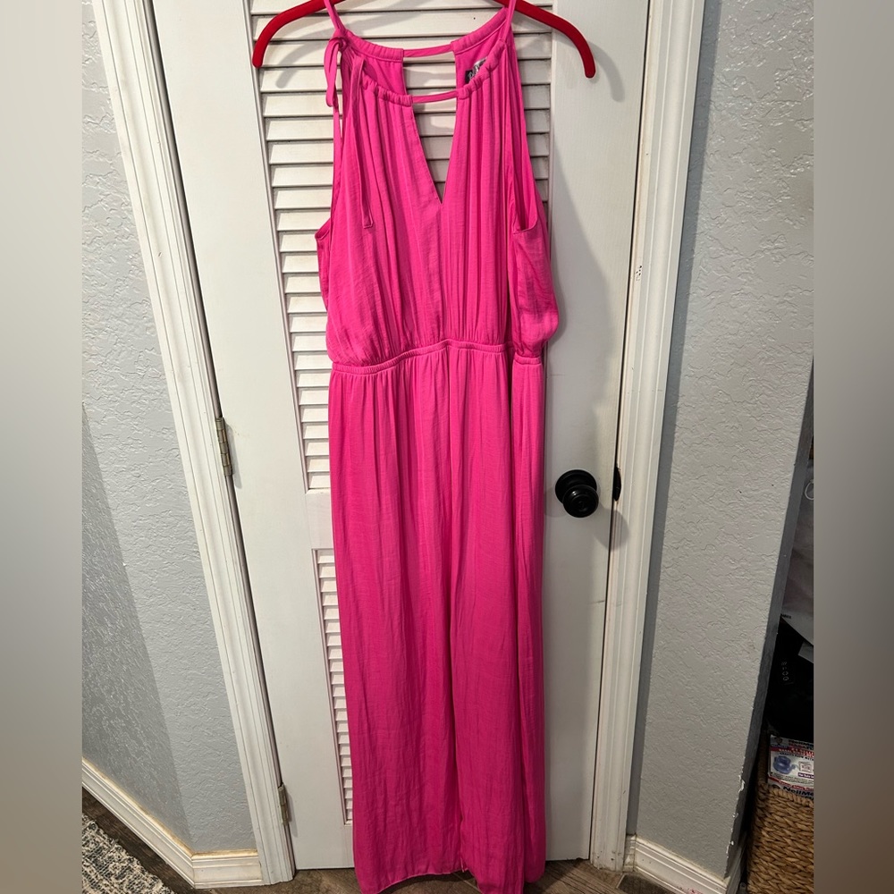Jennifer Lopez bright pink maxi dress
